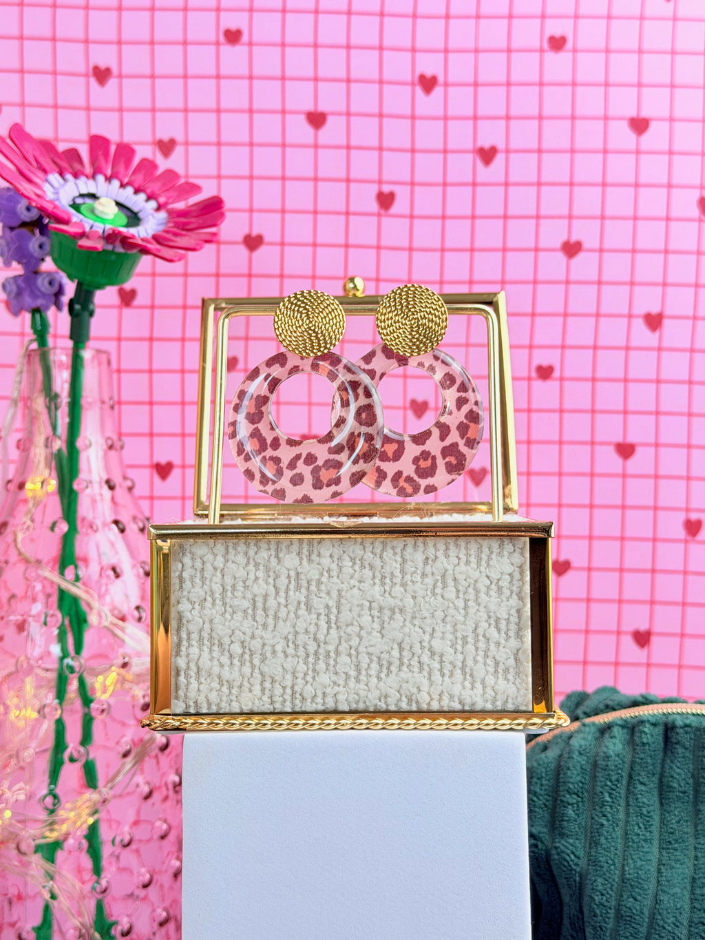 Suzanne Leopard