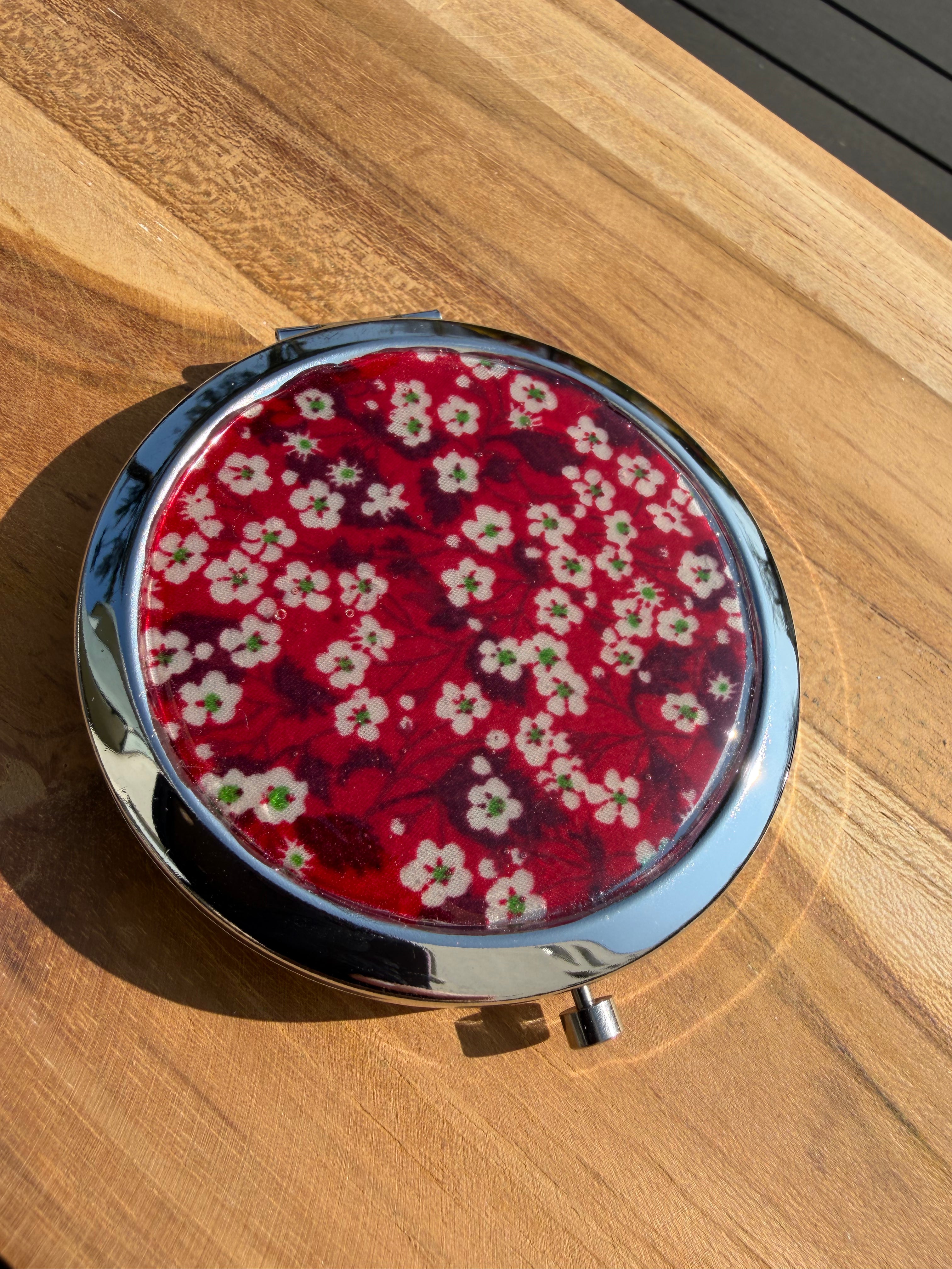 Miroir "poudrier"