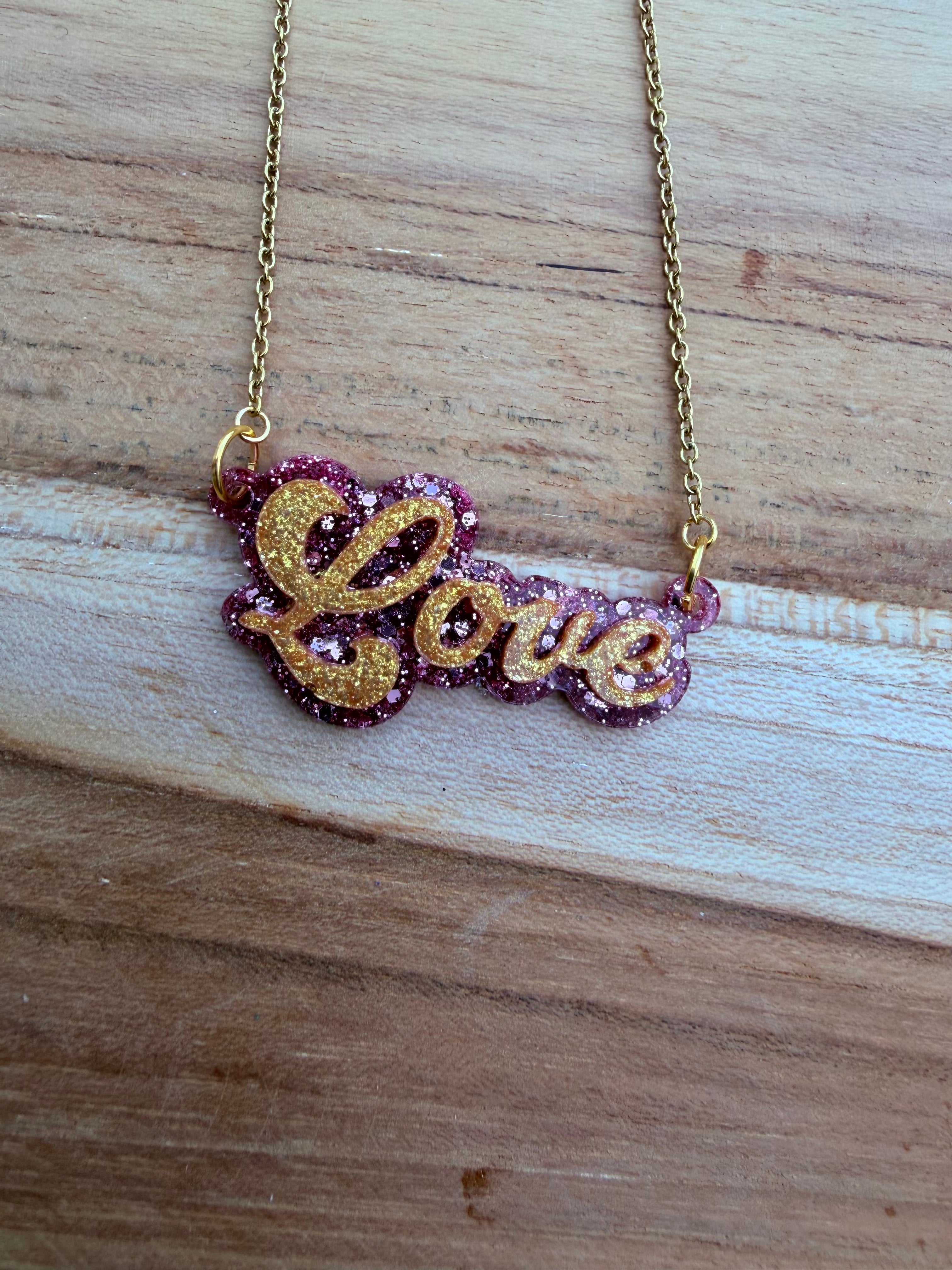 Collier Love