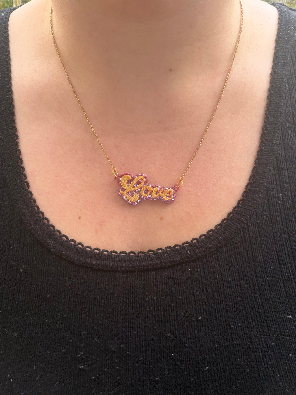 Collier Love